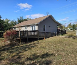 Building Photo - 8104 Igou Gap Rd