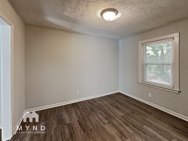 Building Photo - 956 Boca Raton Dr