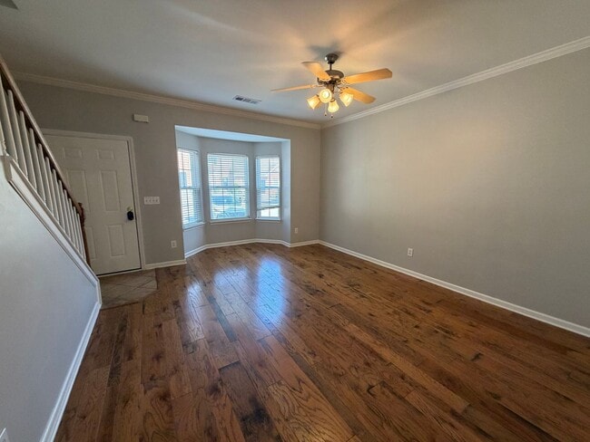 Building Photo - 2 Bedroom Brick Townhome in Franklin,TN's Desirable Hardison Hills Community