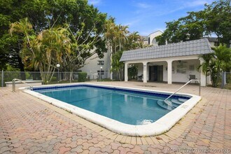 Building Photo - 3280 Spanish Moss Terrace