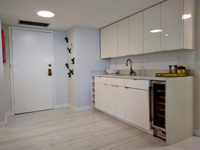 Foto del edificio - 3800 S Ocean Dr