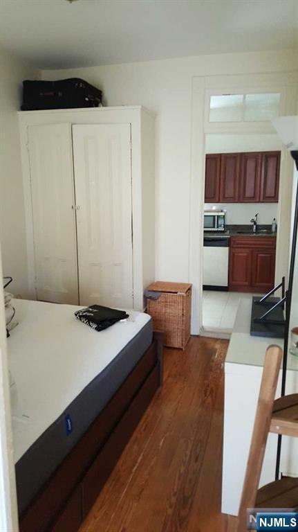 Foto principal - 107 4th St
