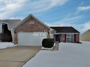 Building Photo - 768 Hollowood Ln