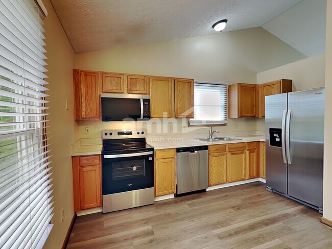 Foto del edificio - 5712 Danmar Dr