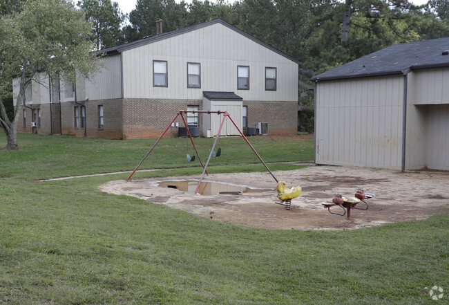 Building Photo - Meadow Run Apartments