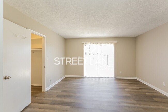 Foto del edificio - NOW OFFERING $1000 OFF THE FIRST FULL MONT...