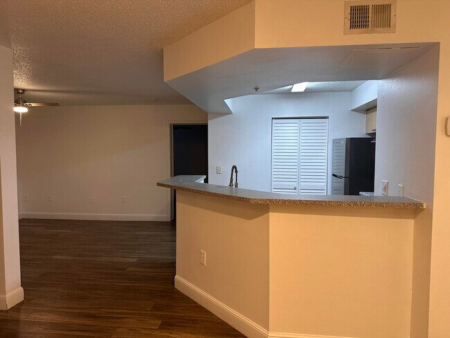Foto del edificio - 3685 NW Adriatic Ln