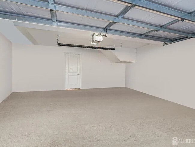 Building Photo - 606 Bayside Ct