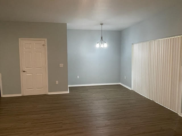 Foto del edificio - 3822 Clearbrook Ln