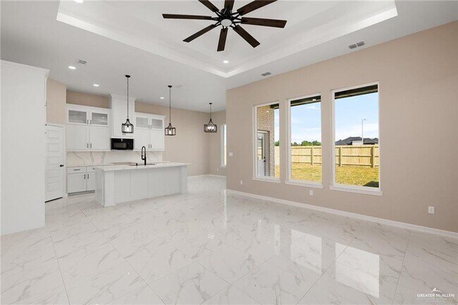 Building Photo - 14 Jared Dr