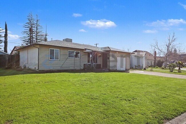 Foto del edificio - 1644 Bowling Green Dr