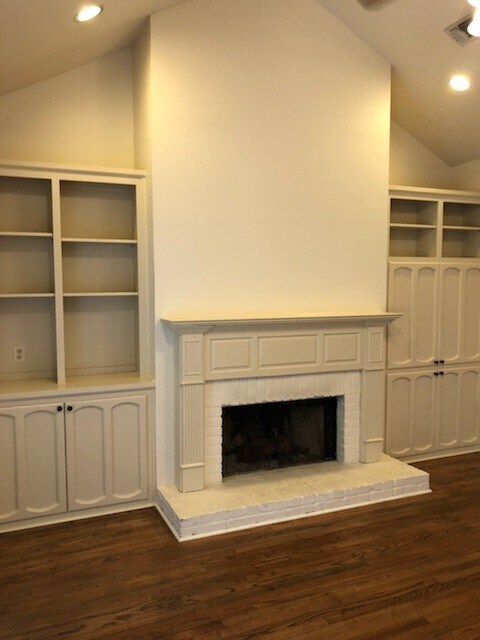 Foto del edificio - Beautiful 3 bedroom on corner lot in Azalea Lakes