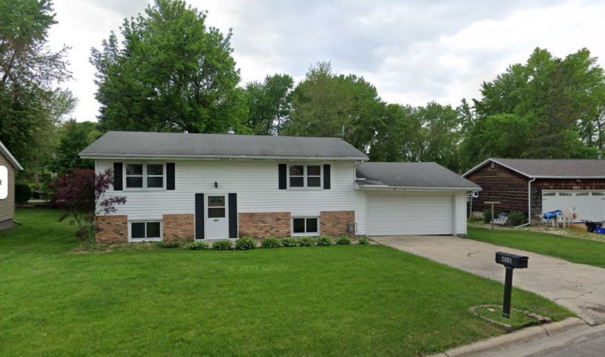 Street view - 408 Lynwood Dr