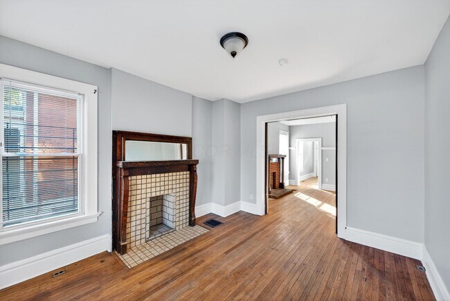 Foto del edificio - 1619 E Main St