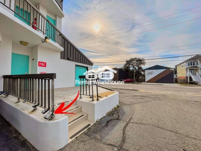 Building Photo - 1222 E Ocean View Ave