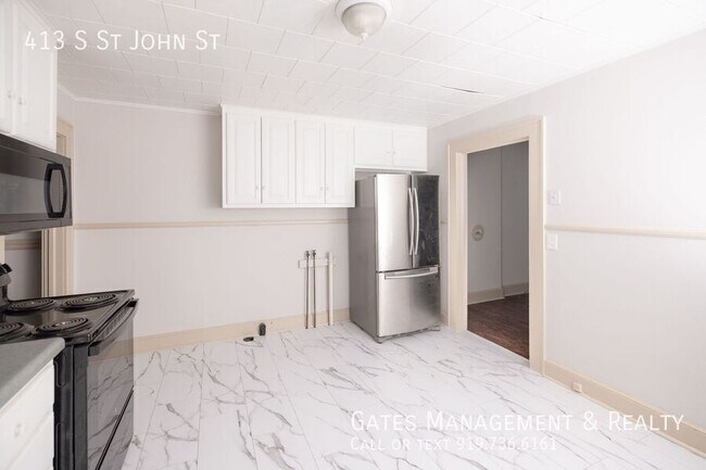 Foto del edificio - 413 S St John St