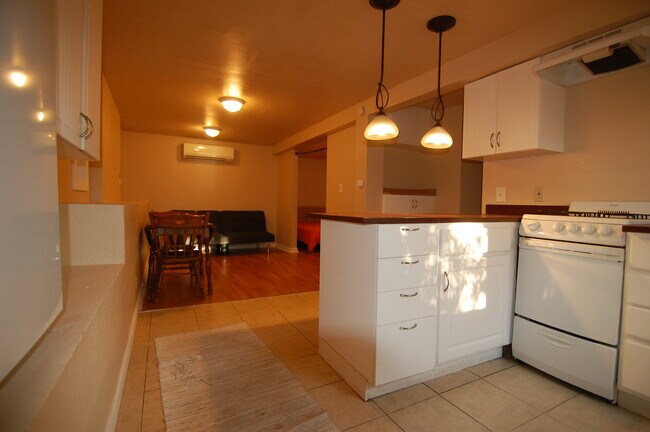 Building Photo - 8490 Trenton Rd