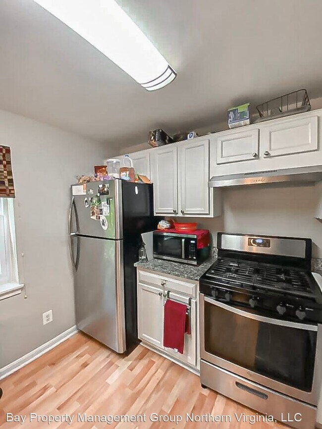 Foto del edificio - 9230 Cardinal Forest Ln