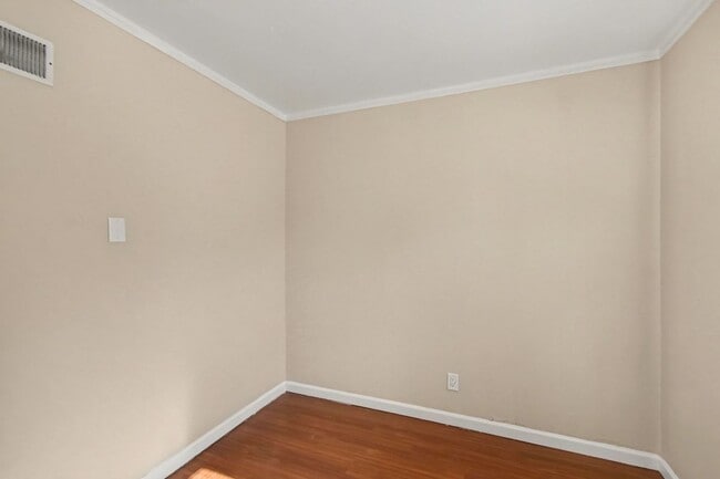 Foto del edificio - 1223 Walker Ave