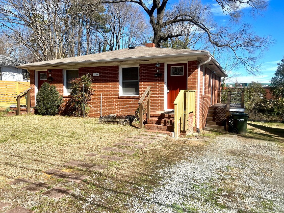 Foto principal - 1802 N Alston Ave