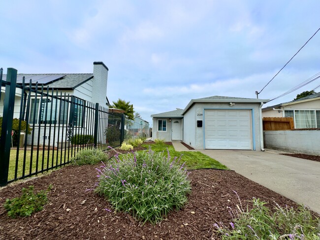 Building Photo - 2139 103rd Ave
