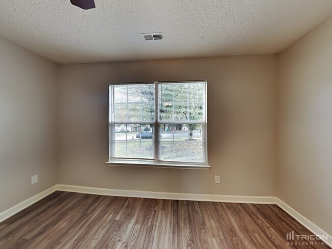 Building Photo - 1630 Clooney Ln