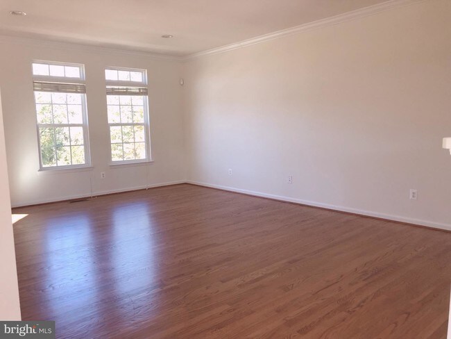 Building Photo - 42948 Miltec Terrace