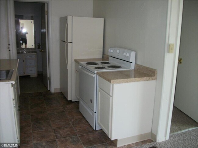 Foto del edificio - 518 E Walnut St