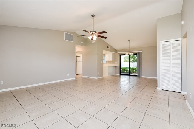 Foto del edificio - 219 SE 20th St