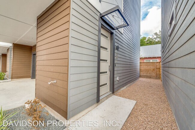 Building Photo - 2 br, 2.5 bath House - 415 Jackson St #201