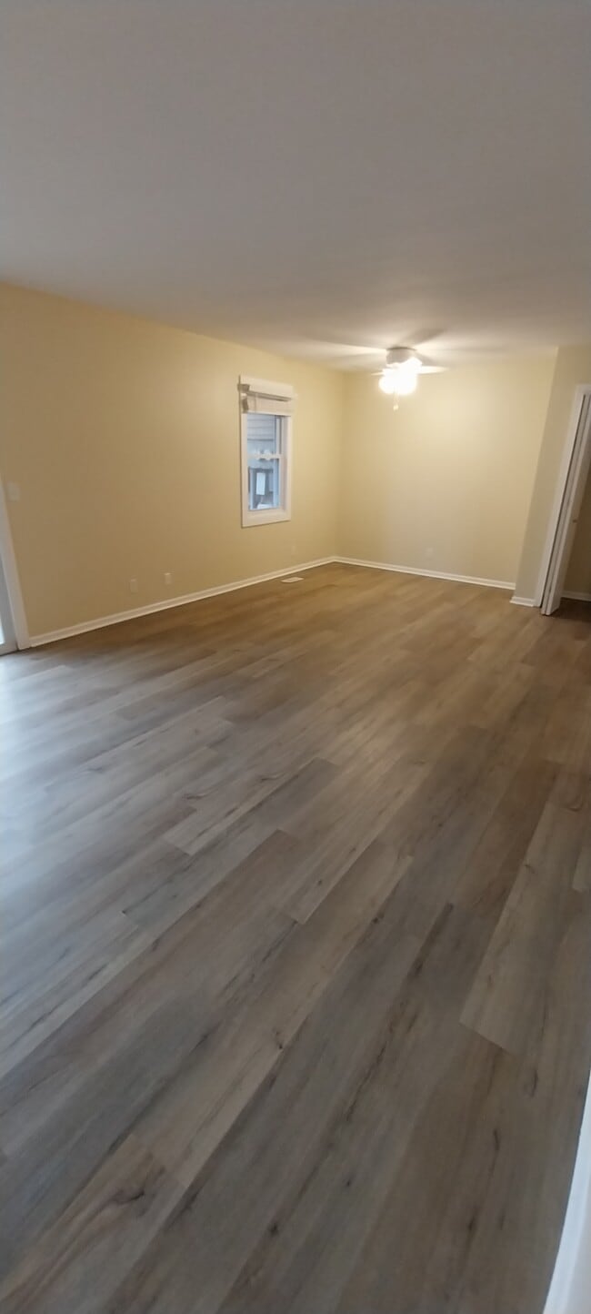 Building Photo - 2645 Kragspough Ct