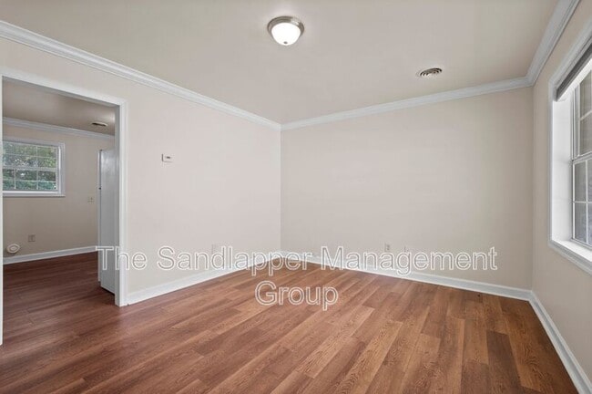 Building Photo - 634 Cashew St