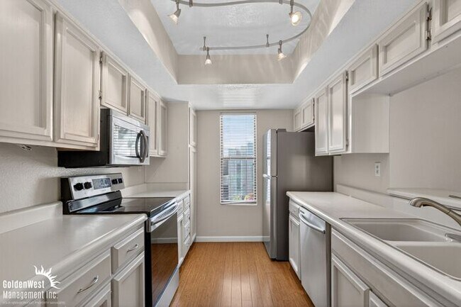 Foto del edificio - Bright and Modern 1Bdm 1Ba Condo Near Downtown Scottsdale!