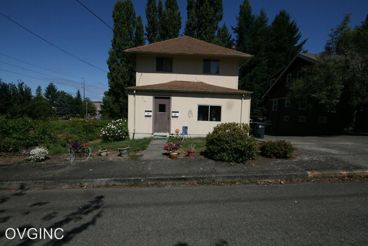 Primary Photo - 1 br, 1 bath House - 614 11th ave SE, unit A