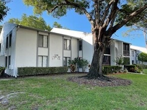 Building Photo - 1290 Pine Ridge Cir E