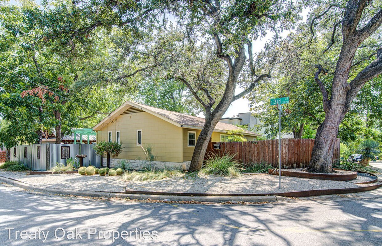 Foto principal - 2 br, 2 bath House - 704 Huerta St