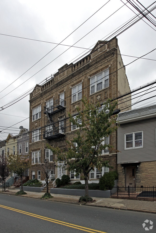 Building Photo - Angel View Apartments