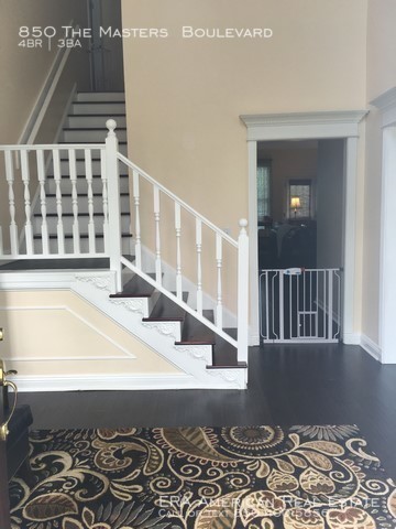 Building Photo - Shalimar Pointe