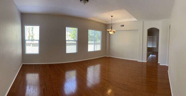 Building Photo - 3799 Holly Springs Dr