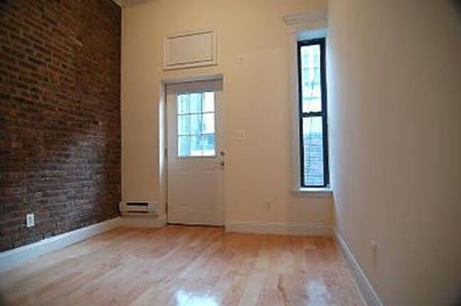 Foto del edificio - East 18th Street