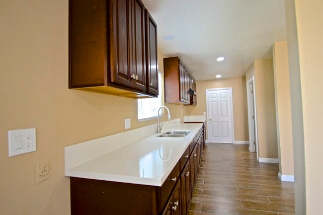 Building Photo - 18792 E Spring St