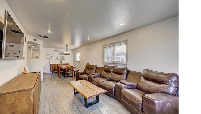 Foto del edificio - 1100 Worchester St