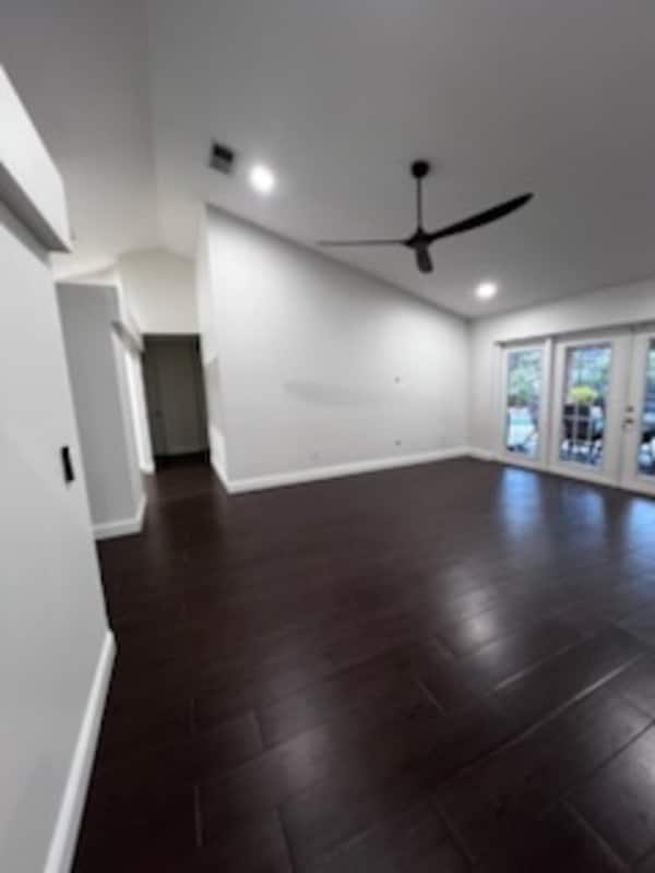 Building Photo - 821 Copperfield Terrace