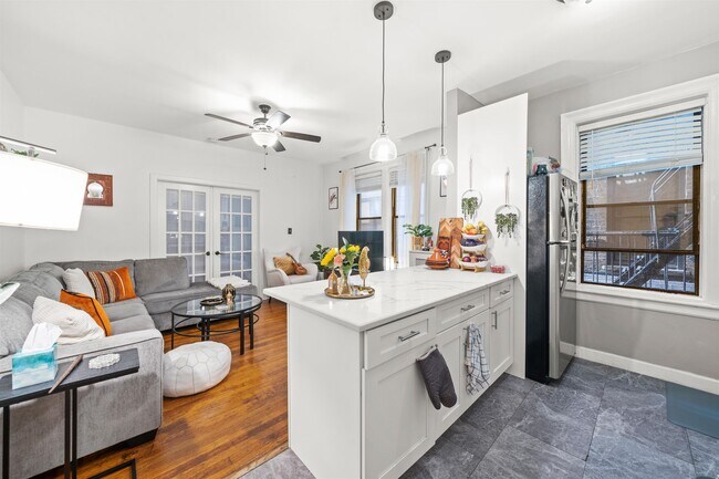 Foto del edificio - 429 Fairmount Ave