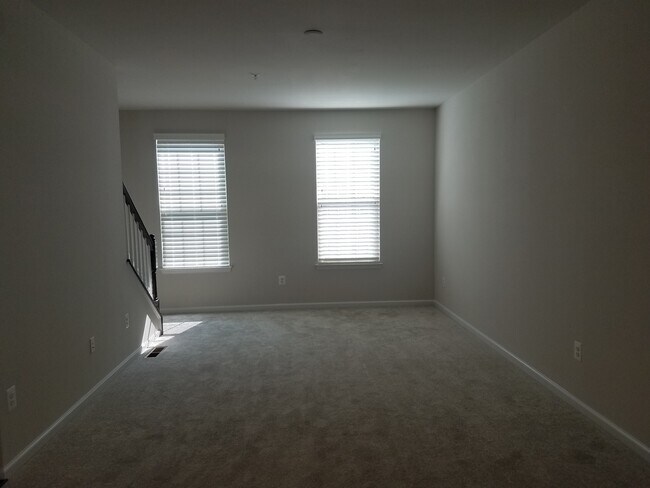 Foto del edificio - Gorgeous 2 Bedroom Townhome in Oldham Cros...