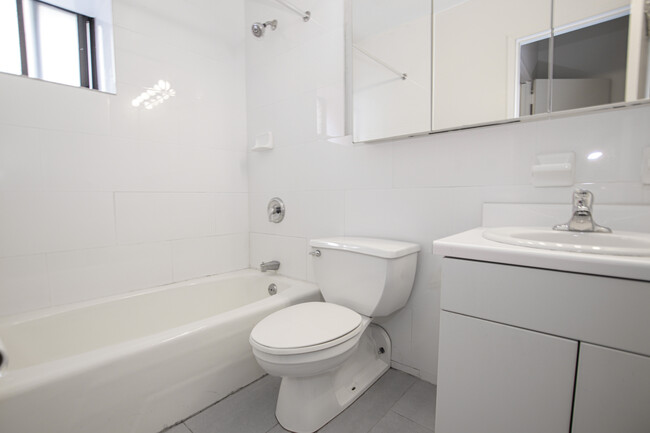 Foto del edificio - 231 E 33rd St