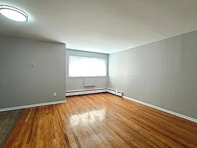 Foto del edificio - 8410 Bustleton Ave