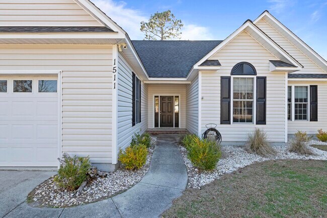 Foto del edificio - 1511 Chadwick Shores Dr