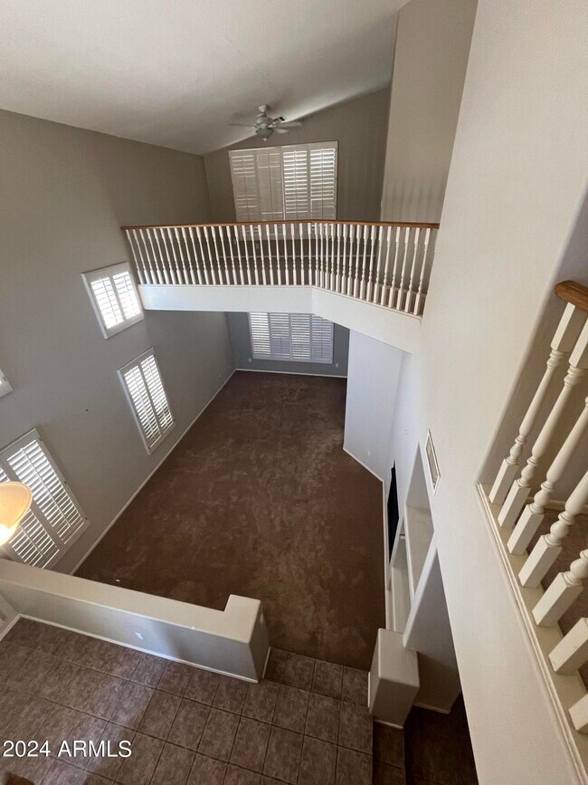 Building Photo - 2934 N Avoca Cir