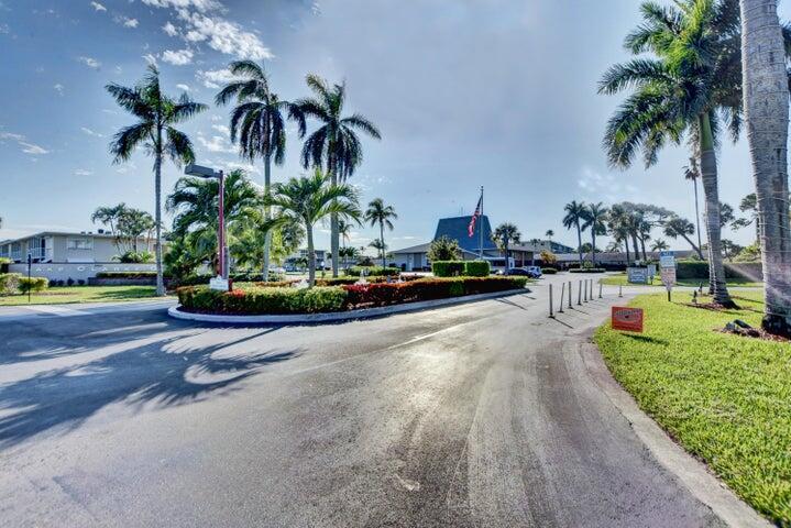 Foto principal - 2770 Garden Dr S